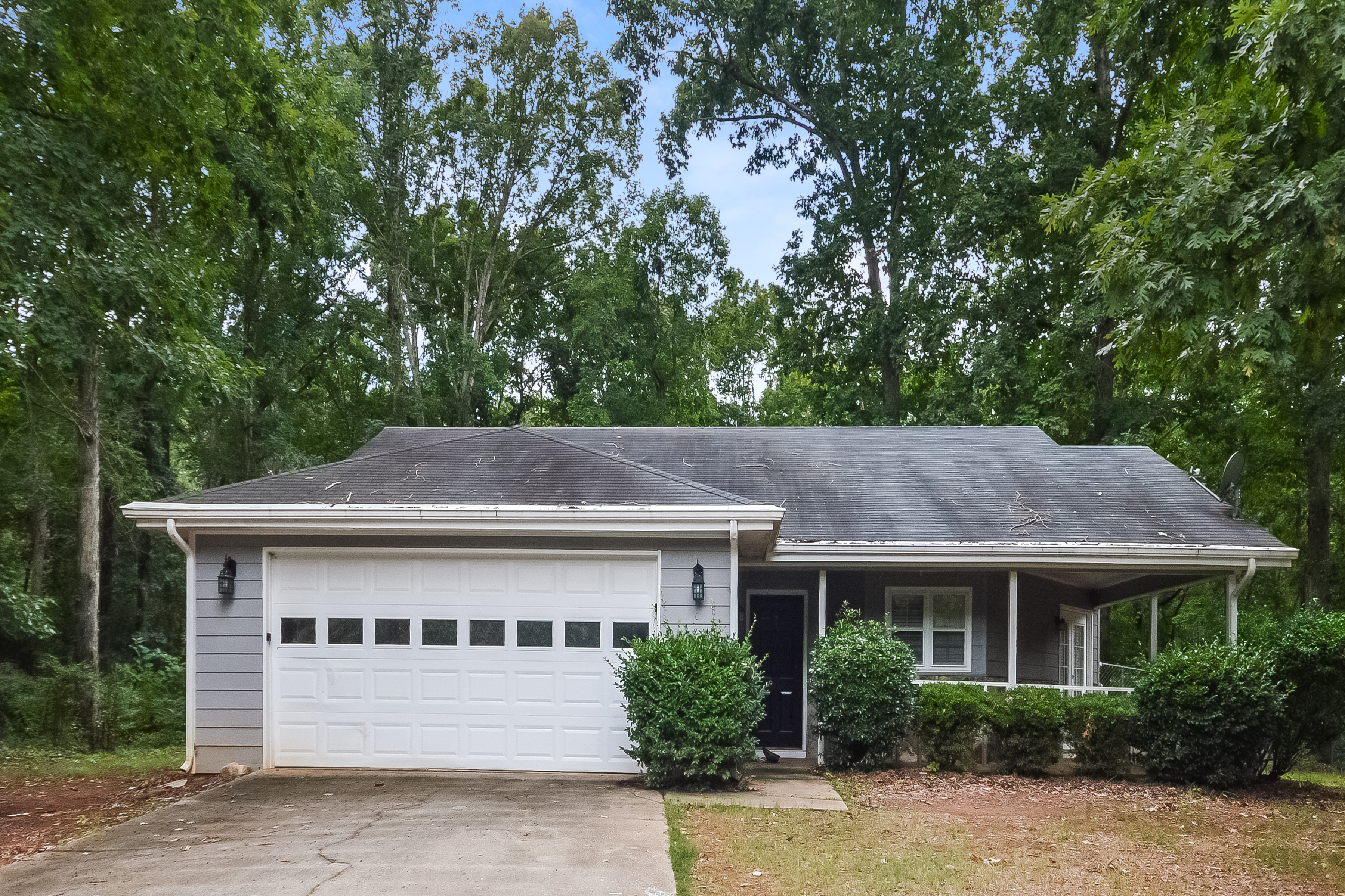 105 Stone Creek Dr Covington, GA 30016